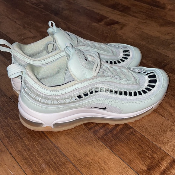 Nike Air Max 97 Ultra Barely Green - Picture 5 of 11